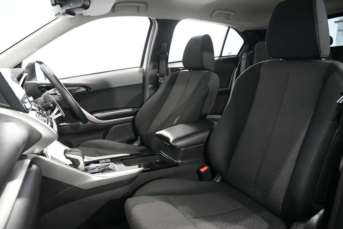 2023 Mitsubishi Eclipse Cross LS YB