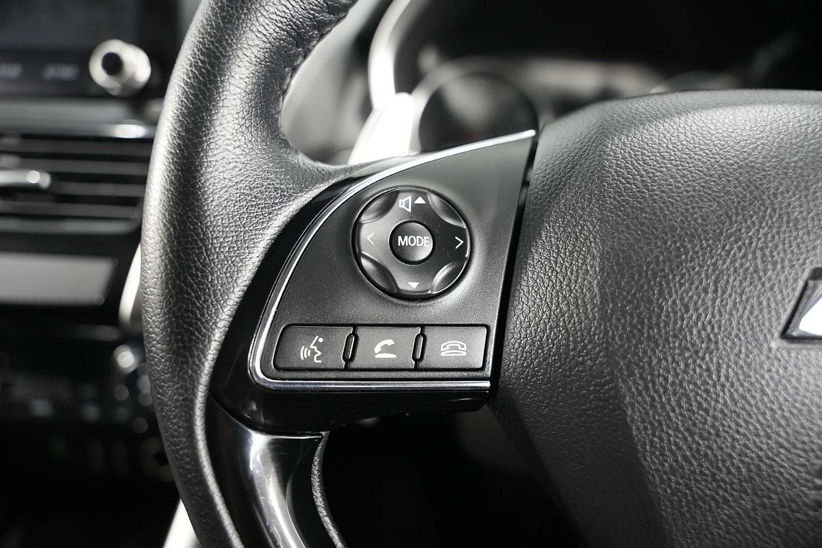 2023 Mitsubishi Eclipse Cross LS YB