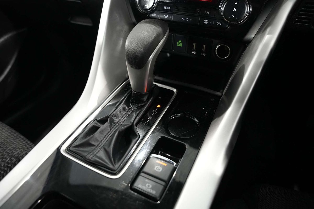 2023 Mitsubishi Eclipse Cross LS YB