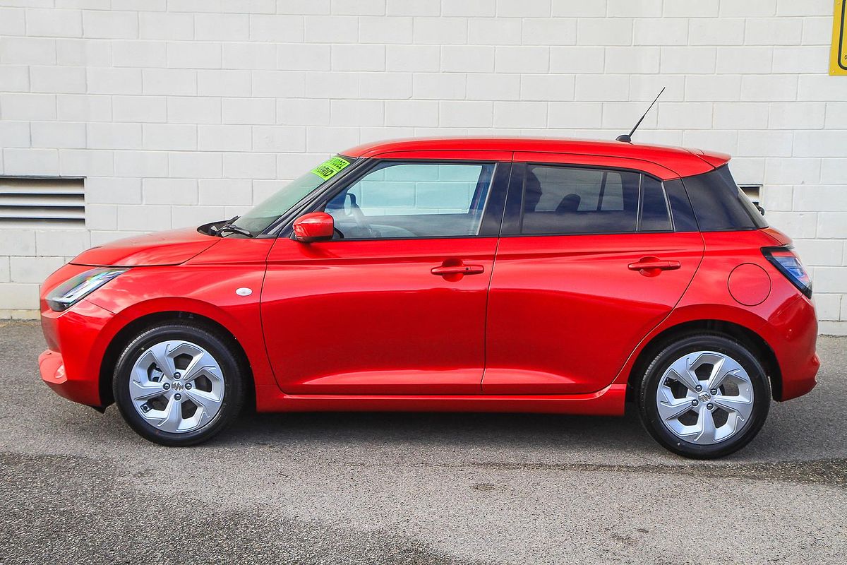 2025 Suzuki Swift Hybrid Plus UZ