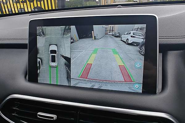 2022 MG HS Essence SAS23