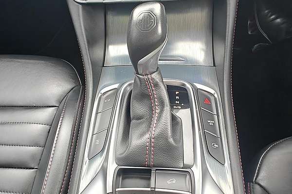 2022 MG HS Essence SAS23