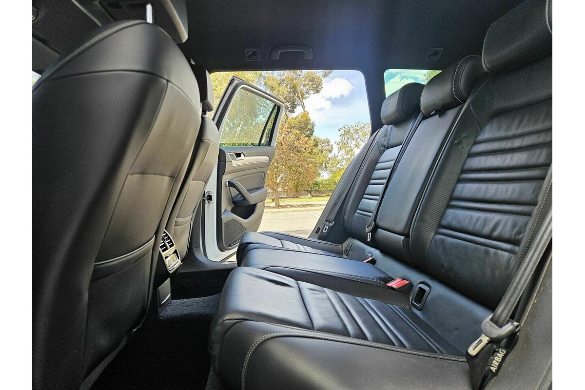 2016 Volkswagen Passat 206TSI R-Line B8