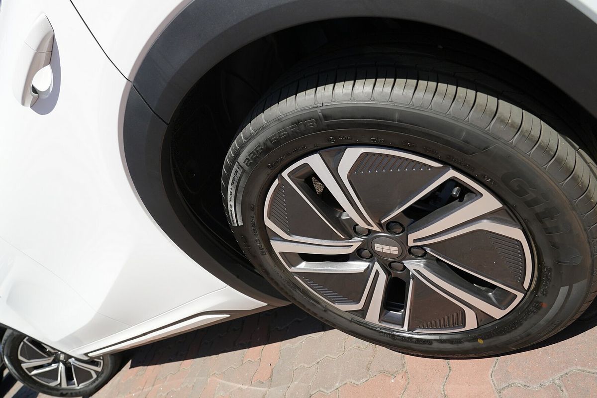 2025 Geely Starray EM-i Complete P145