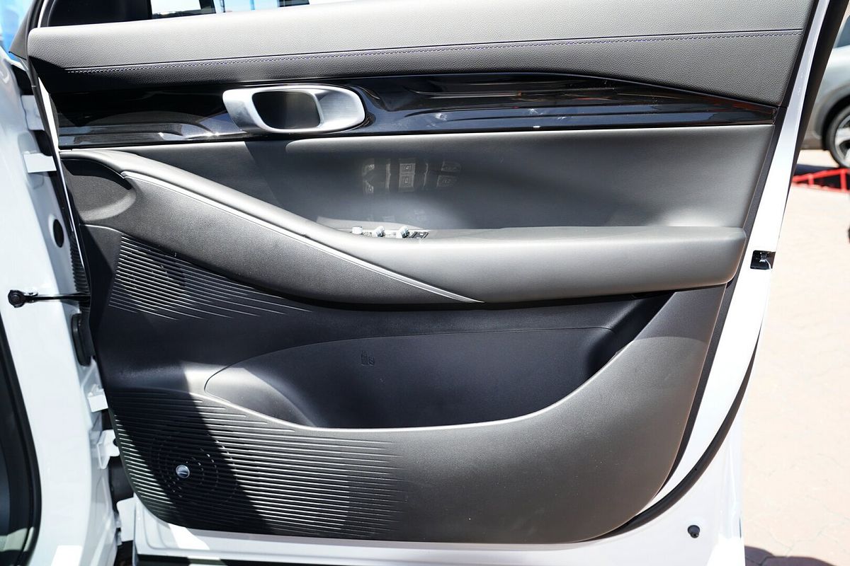 2025 Geely Starray EM-i Complete P145