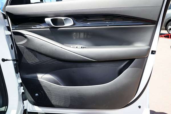 2025 Geely Starray EM-i Complete P145