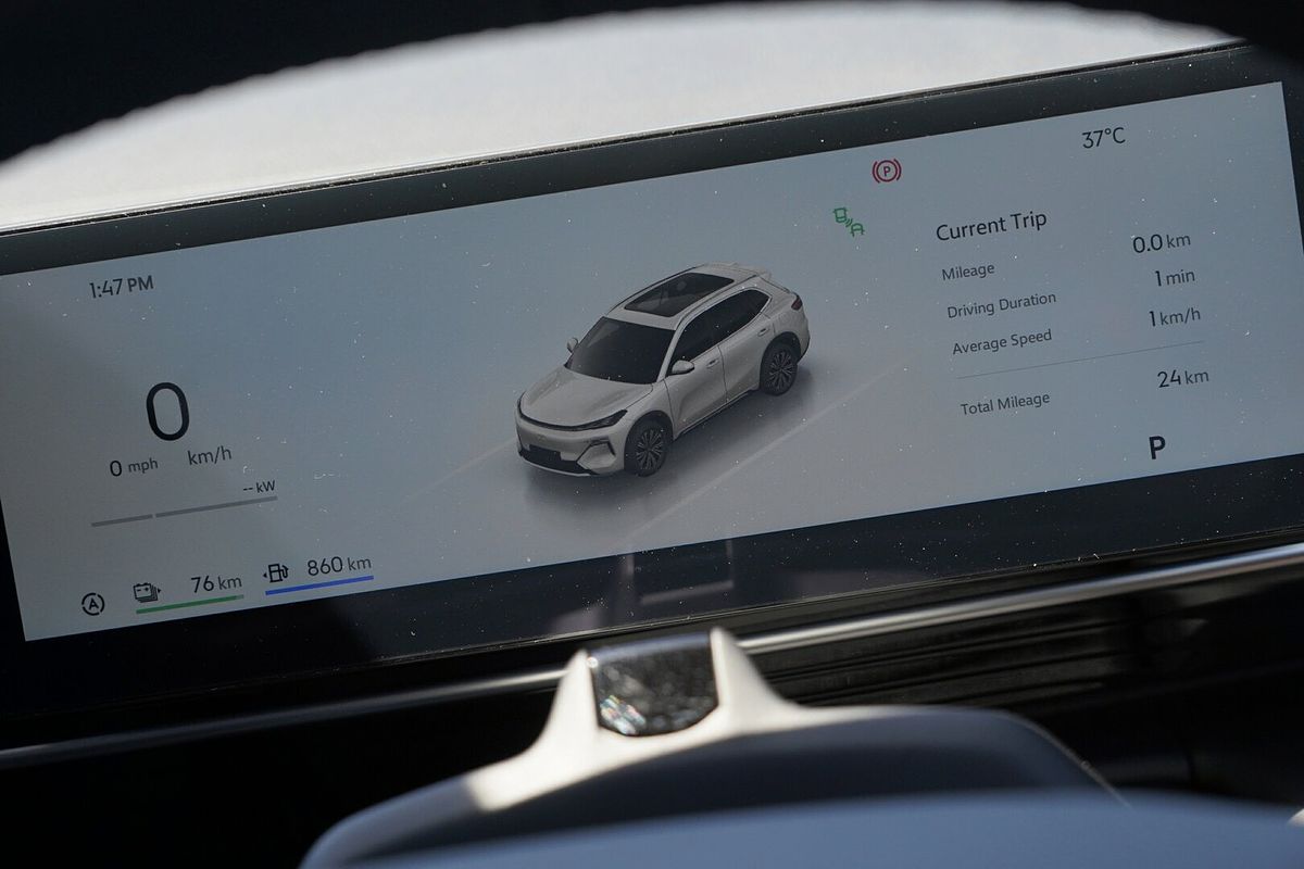 2025 Geely Starray EM-i Complete P145