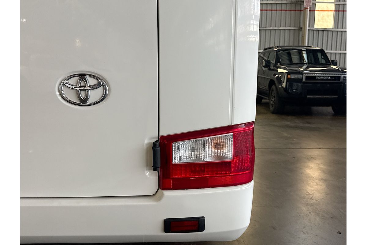 2023 Toyota Coaster GDB70R