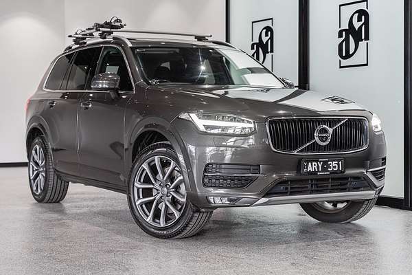 2017 Volvo XC90 D5 Momentum