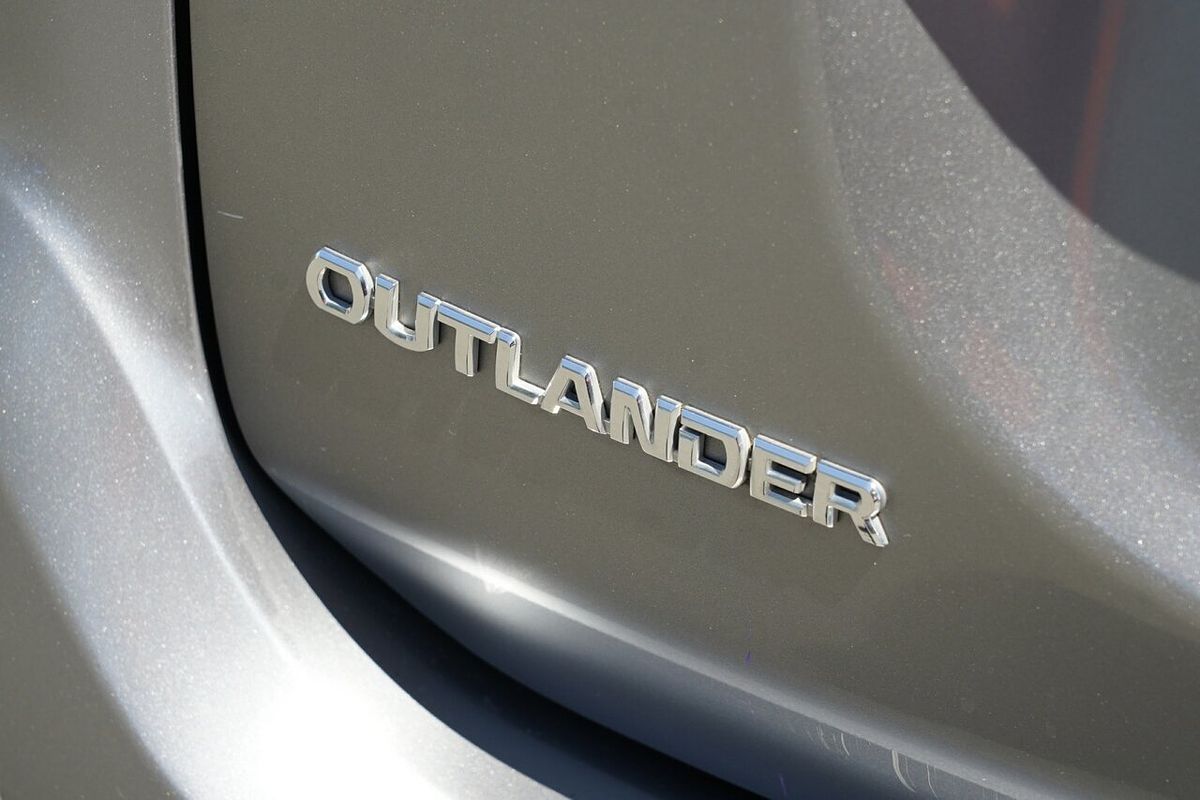 2020 Mitsubishi Outlander ES ZL