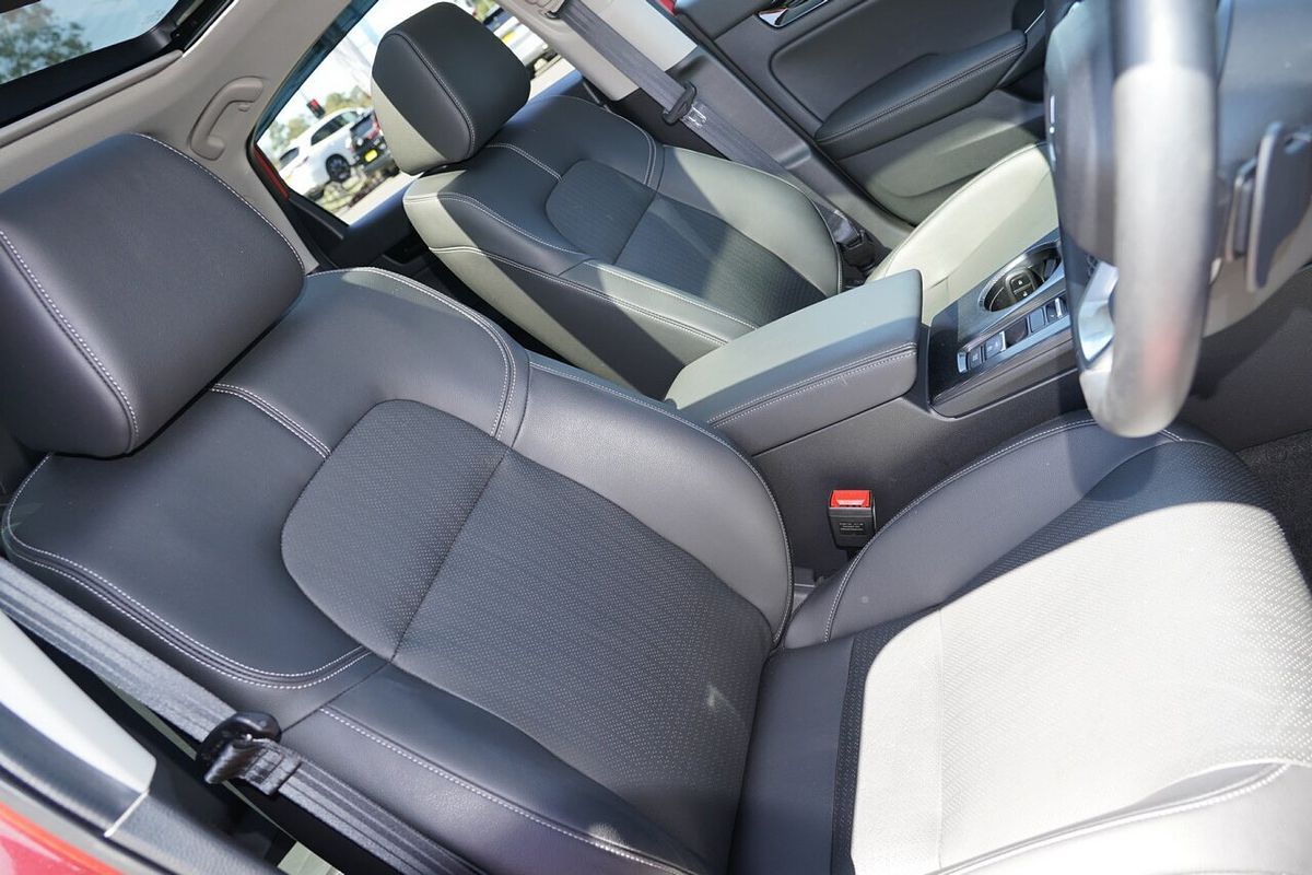 2023 Honda Civic e:HEV LX 11th Gen