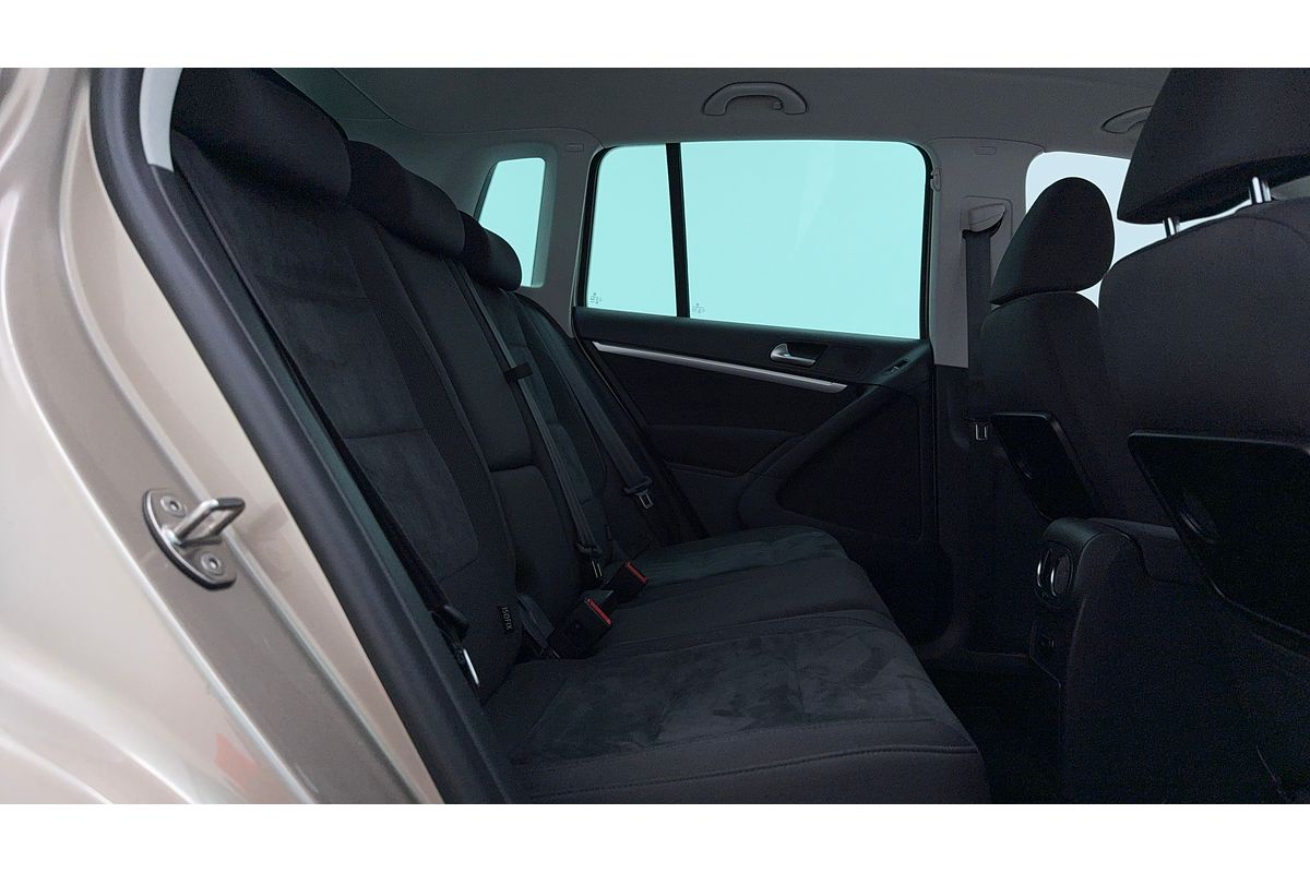 2015 Volkswagen Tiguan 132TSI 5N