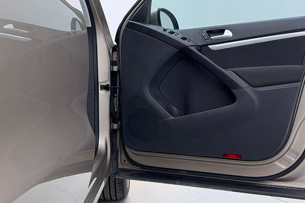 2015 Volkswagen Tiguan 132TSI 5N