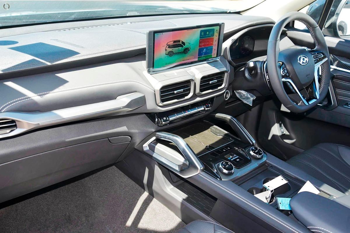 2025 LDV D90 Executive SV9A