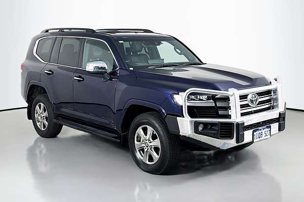 2024 Toyota Landcruiser Sahara FJA300R