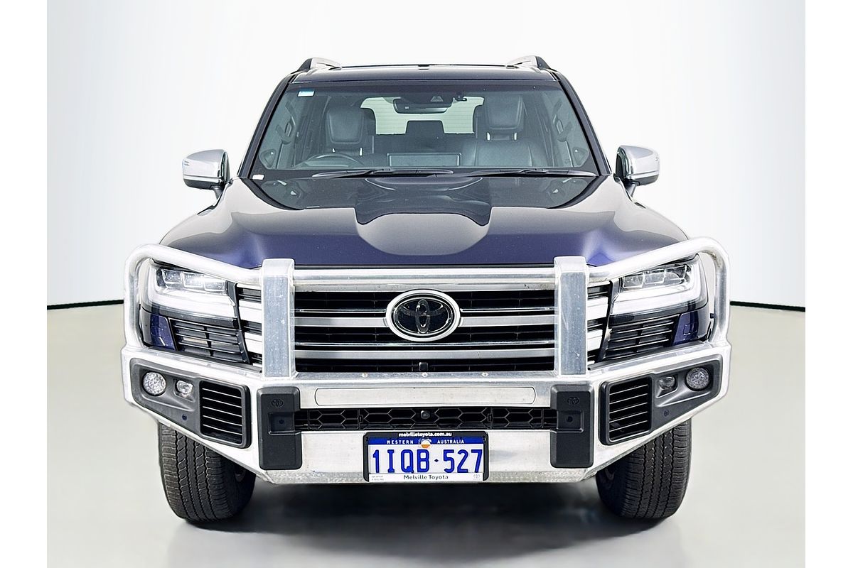 2024 Toyota Landcruiser Sahara FJA300R