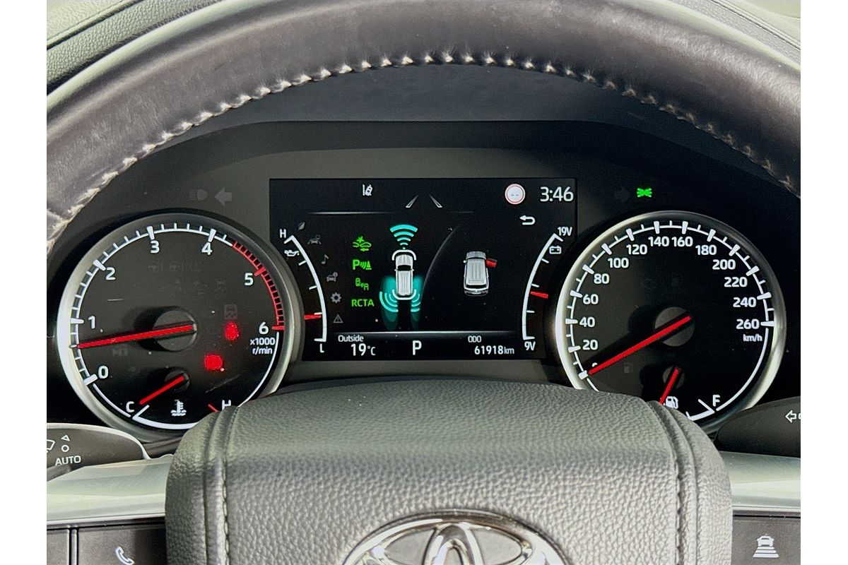 2024 Toyota Landcruiser Sahara FJA300R