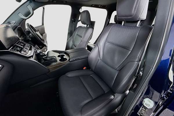 2024 Toyota Landcruiser Sahara FJA300R