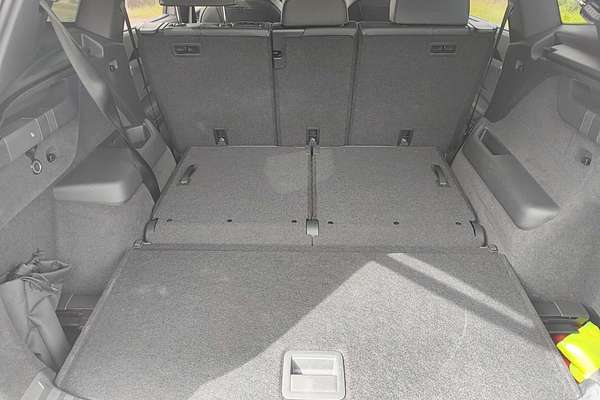 2025 Volkswagen Tayron 195TSI R-Line R4