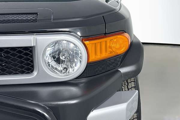 2016 Toyota FJ Cruiser GSJ15R