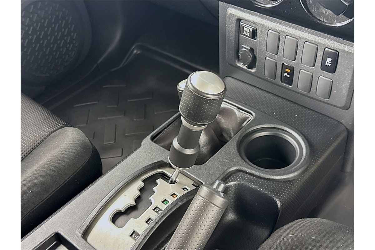 2016 Toyota FJ Cruiser GSJ15R