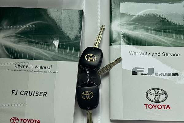 2016 Toyota FJ Cruiser GSJ15R