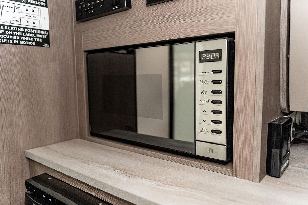 2024 Renault Master Pro 110kW X62 Phase 2 LWB Mid Roof