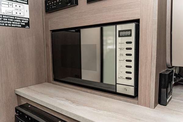 2024 Renault Master Pro 110kW X62 Phase 2 LWB Mid Roof