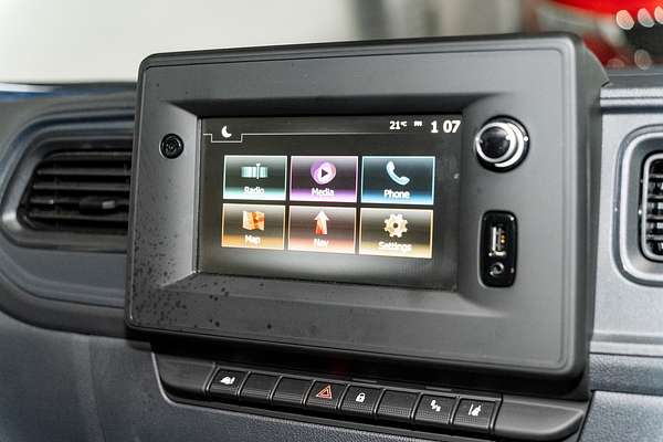 2024 Renault Master Pro 110kW X62 Phase 2 LWB Mid Roof