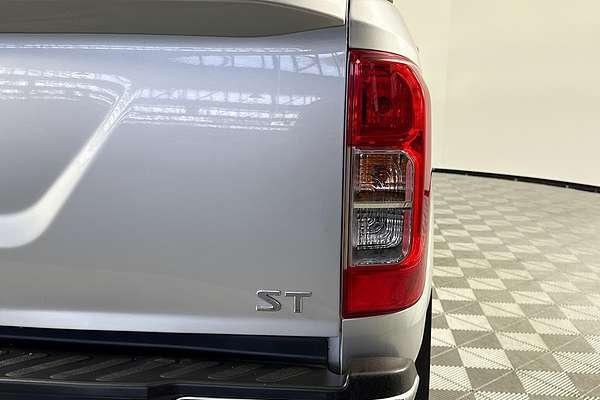 2017 Nissan Navara ST D23 Series 2 4X4