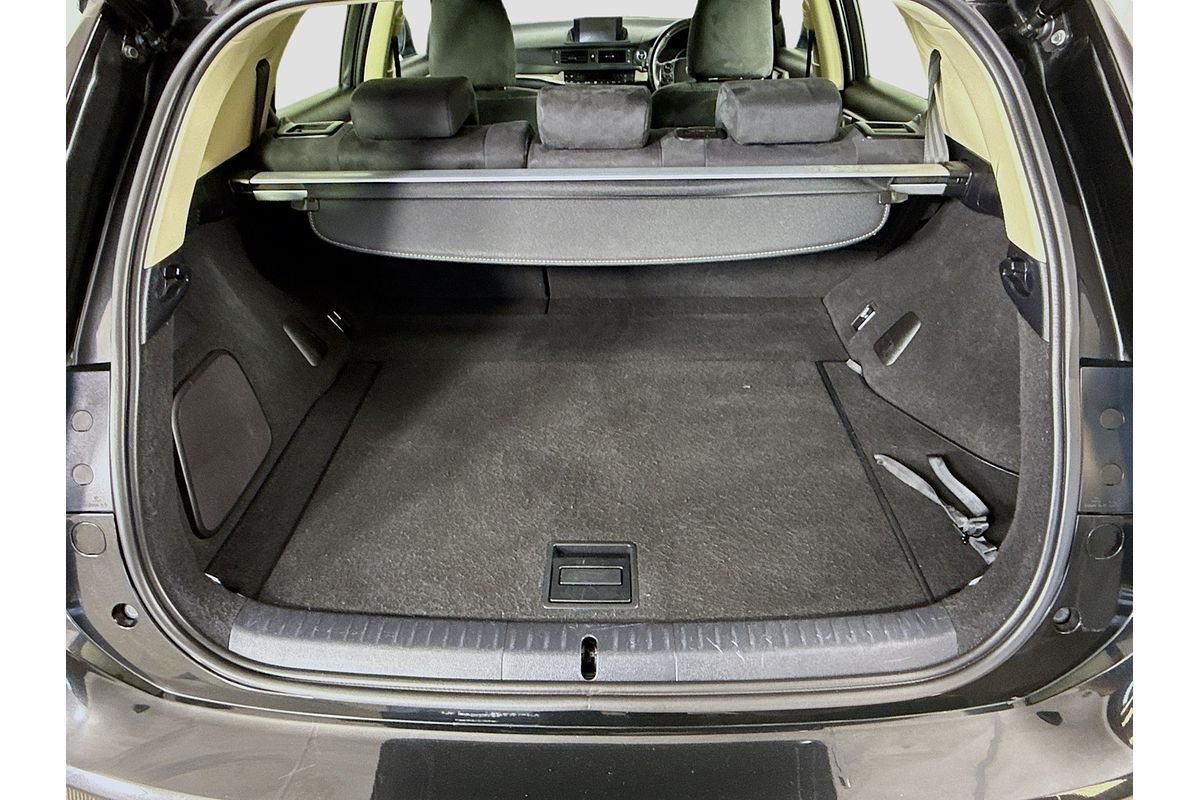 2017 Lexus CT CT200h Luxury ZWA10R