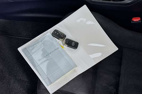 2017 Lexus CT CT200h Luxury ZWA10R