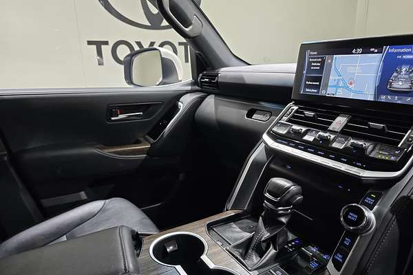 2022 Toyota Landcruiser VX FJA300R