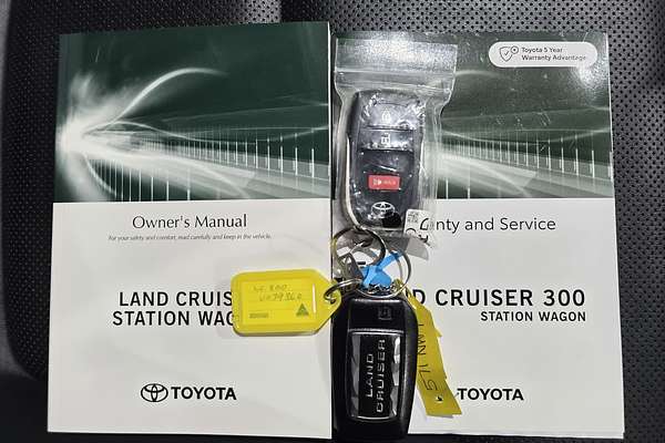 2022 Toyota Landcruiser VX FJA300R