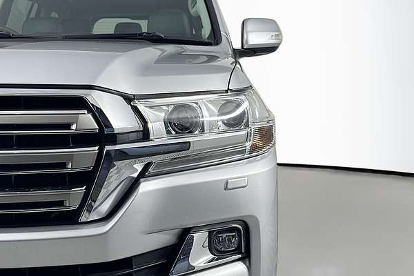 2019 Toyota Landcruiser Sahara VDJ200R