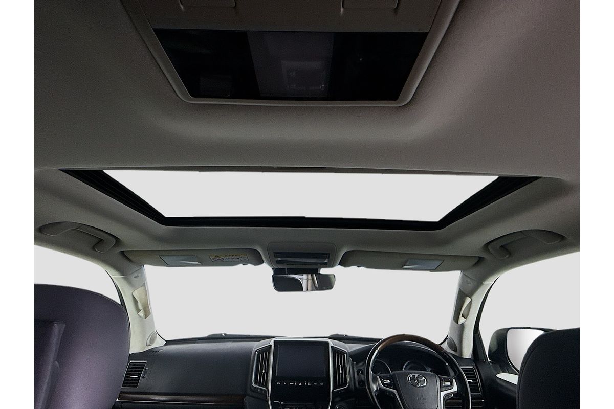 2019 Toyota Landcruiser Sahara VDJ200R