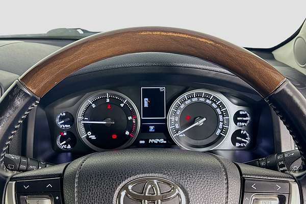 2019 Toyota Landcruiser Sahara VDJ200R