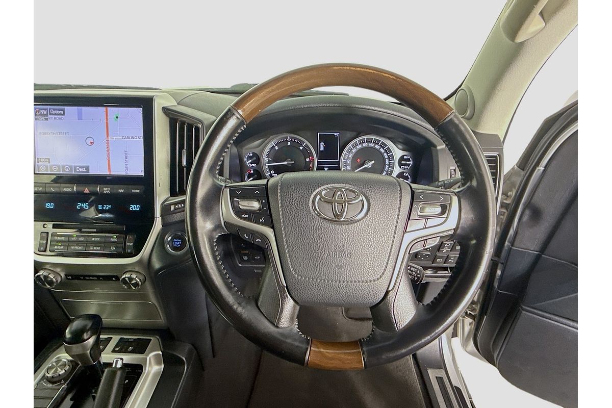 2019 Toyota Landcruiser Sahara VDJ200R