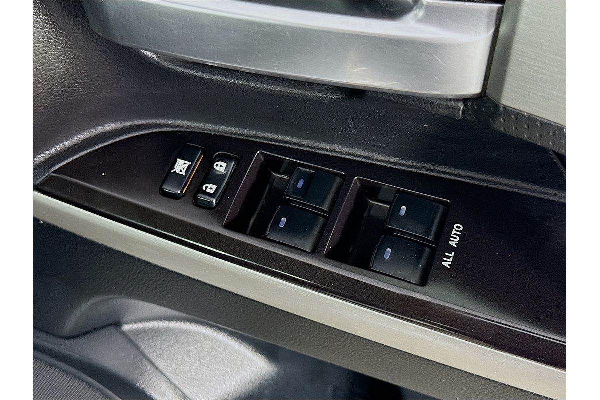 2019 Toyota Landcruiser Sahara VDJ200R