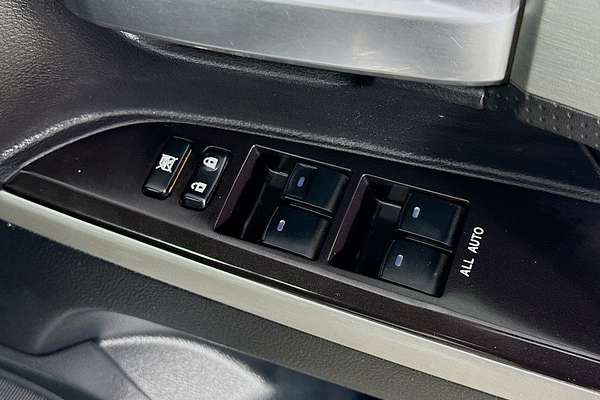 2019 Toyota Landcruiser Sahara VDJ200R