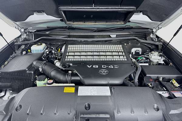 2019 Toyota Landcruiser Sahara VDJ200R