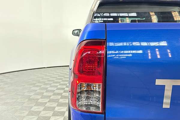 2016 Toyota Hilux SR5 GUN126R 4X4