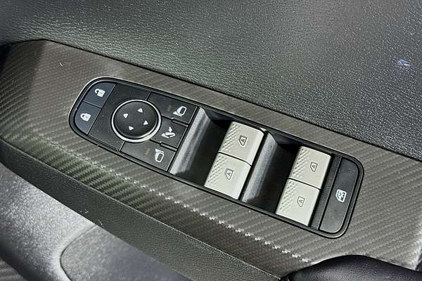 2023 Mitsubishi Outlander LS Black Edition ZM