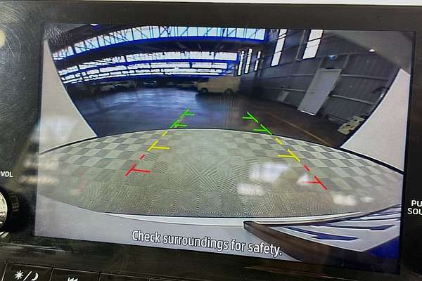 2024 Mitsubishi Outlander LS ZM