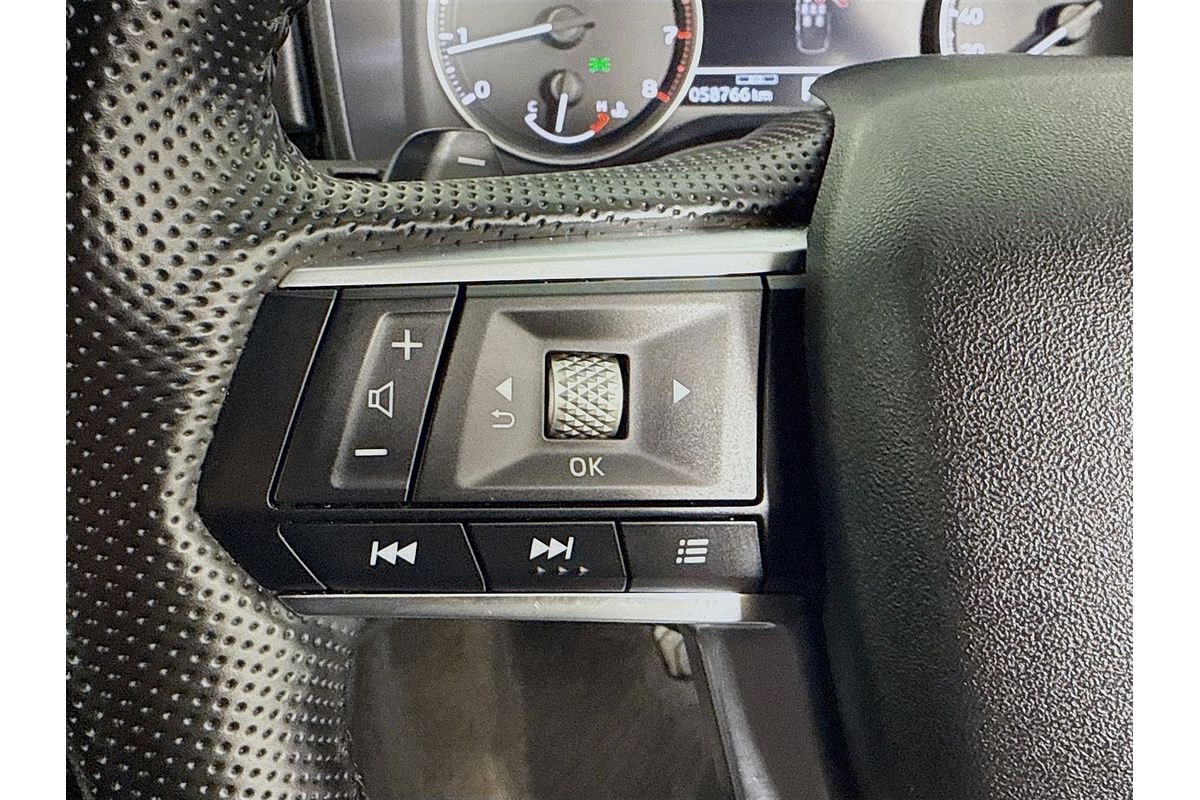 2024 Mitsubishi Outlander LS ZM