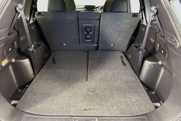 2024 Mitsubishi Outlander LS ZM