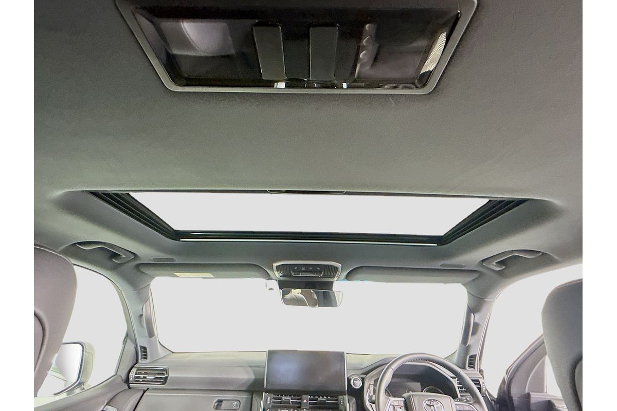 2024 Toyota Landcruiser VX FJA300R