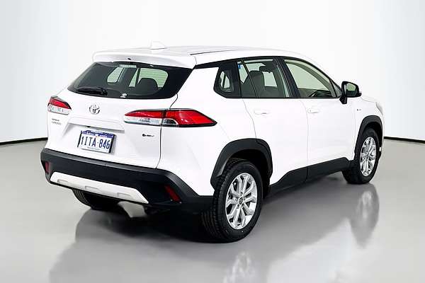 2024 Toyota Corolla Cross GX MXGH10R