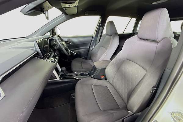 2024 Toyota Corolla Cross GX MXGH10R