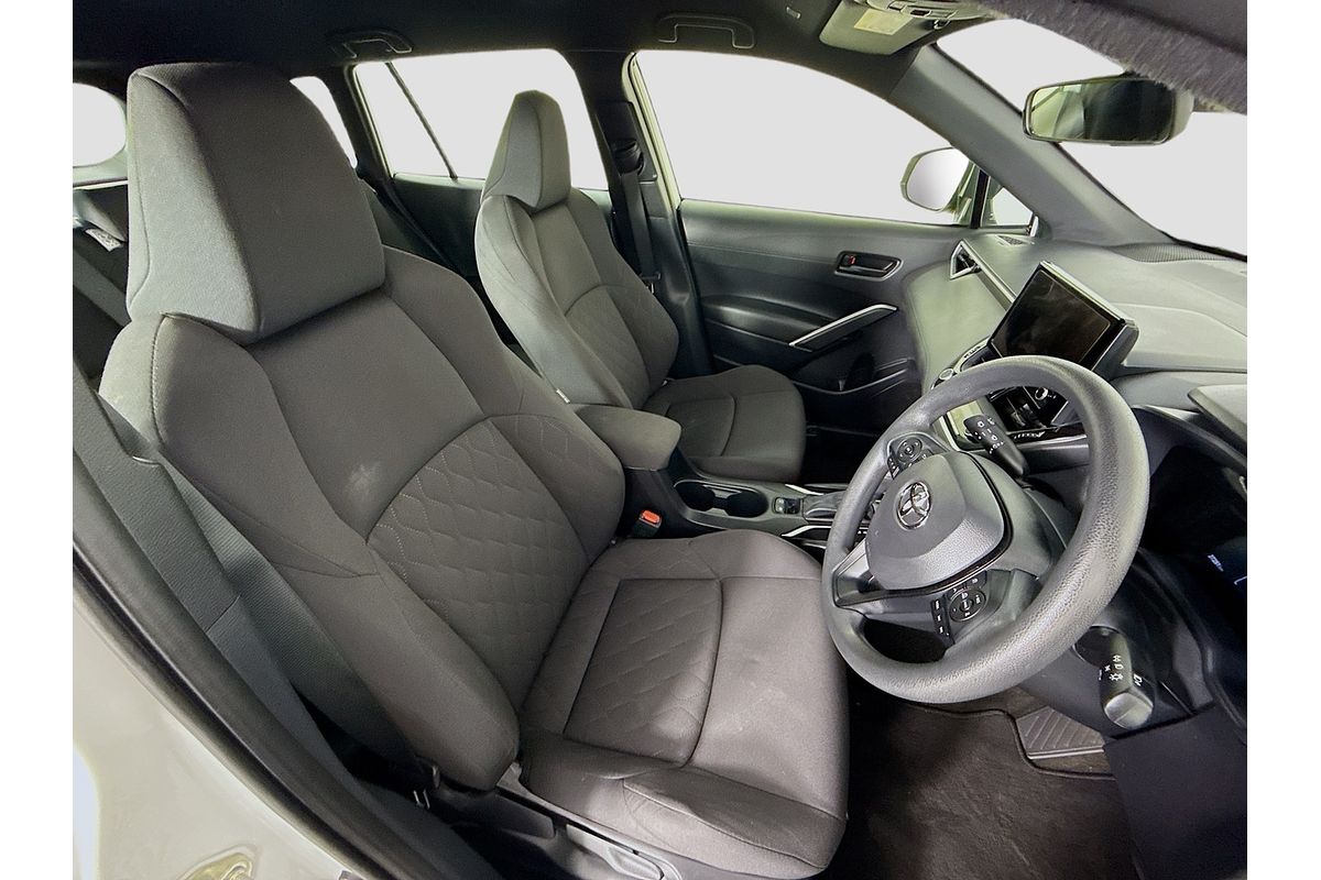 2024 Toyota Corolla Cross GX MXGH10R